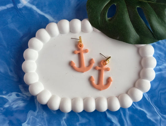 Large Anchor Dangles