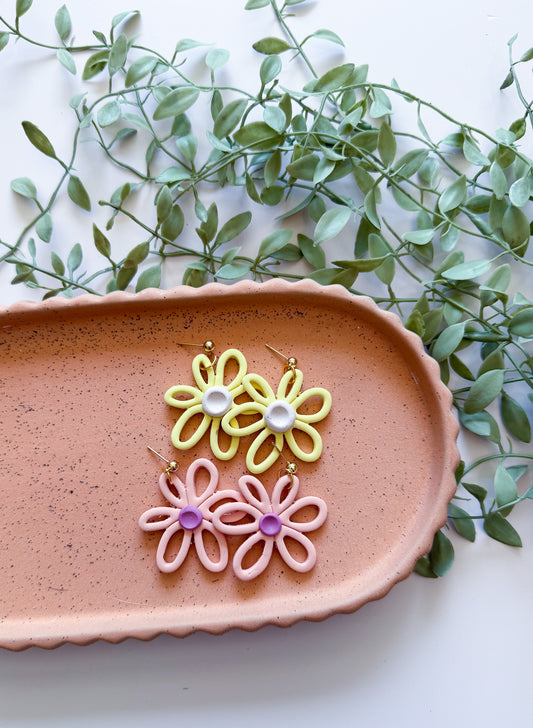 Spring Daisy Outline Dangles - Multiple Colors Available