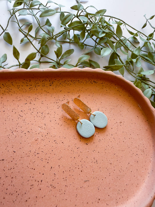 Minimalist Modern Drops